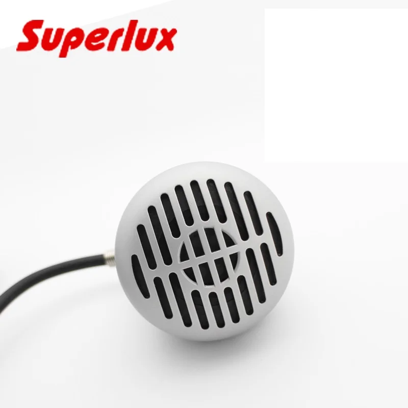 ميكروفون Superlux D112 Blues Harmonica Hi-Z مزود بـ 10 فتحات مع موصل إخراج 1/4 بوصة ومقبض مستوى للعب