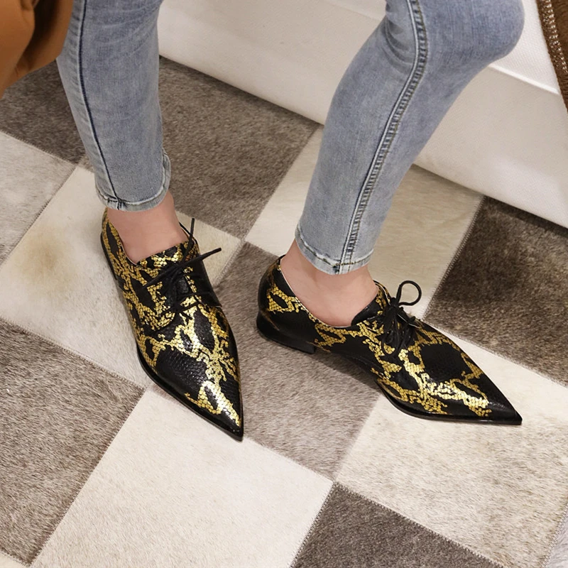 Snake Print Women Loafers Shoes Casual Low Heels Fashion Lace-up Boat Shoes Lady Sexy Pointed Snake EURO Style Oxford Shoes