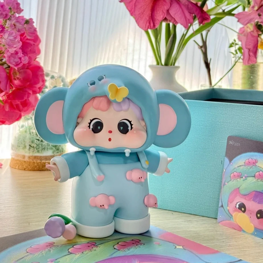 

Original QOQO Collection Cute Doll with Chubby Cheeks Girl Princess Ornament Collection Designer Toys Art Decoration