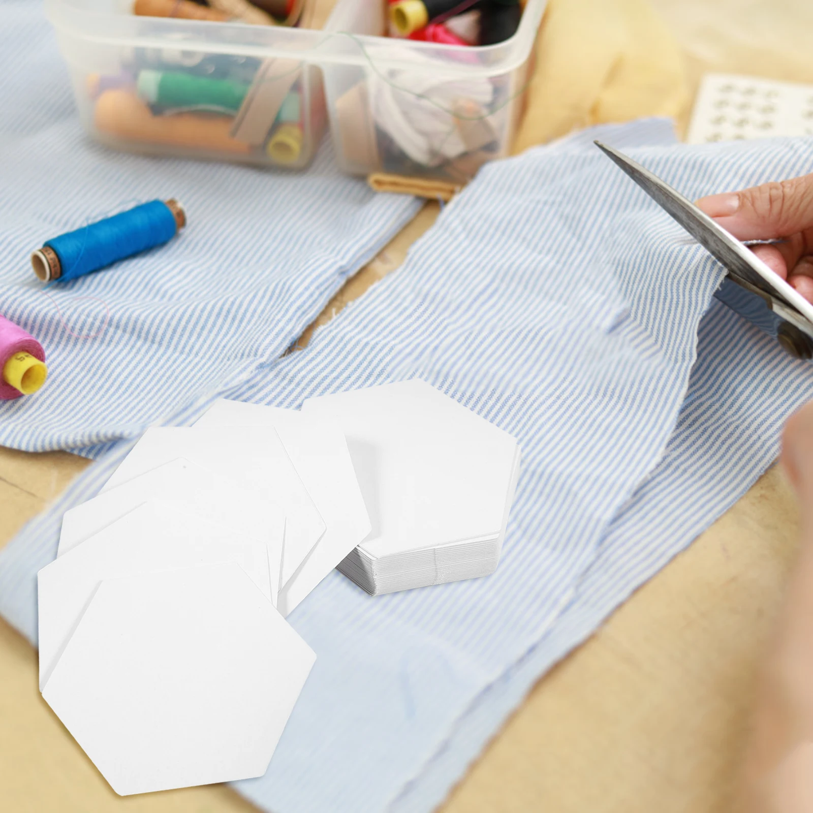

Quilting Paper Templates Patchwork Square Hexagon White Sewing Craft Hand Decoration Practical Design Easy Use Piercing