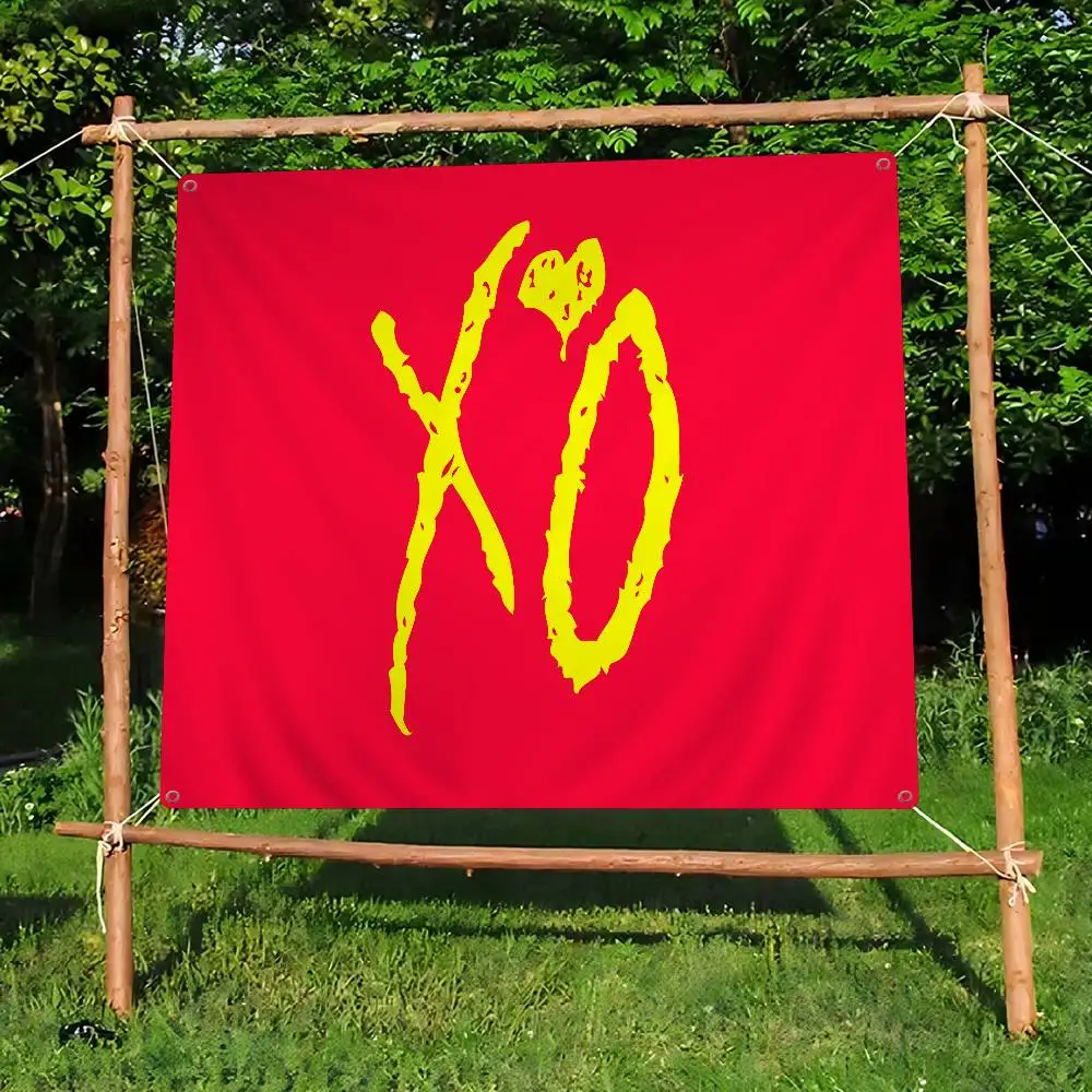 Rapper The Weeknd XO Small Size Cheerleading Banner Hand Pulled Flag Outdoor Atmosphere