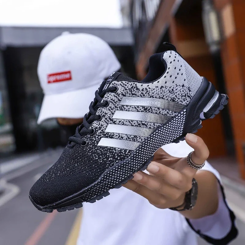 Zapatillas de deporte de alta calidad para hombre, cómodas zapatillas ligeras de malla transpirables para correr, par de zapatos deportivos de suela blanda 2025