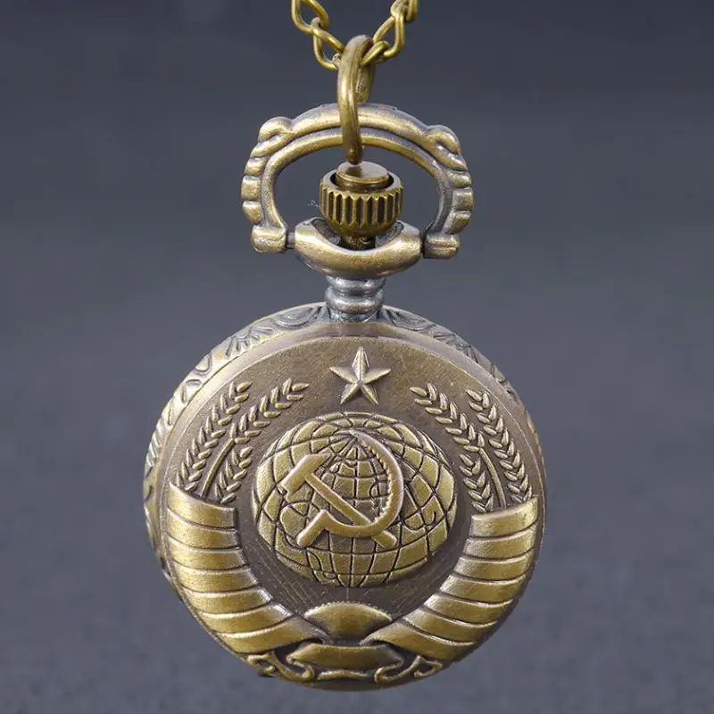 

【IIOO】Vintage Badges Hammer Sickle Pocket Watch Retro Russia Communism Necklace Clock Chain For Men Women