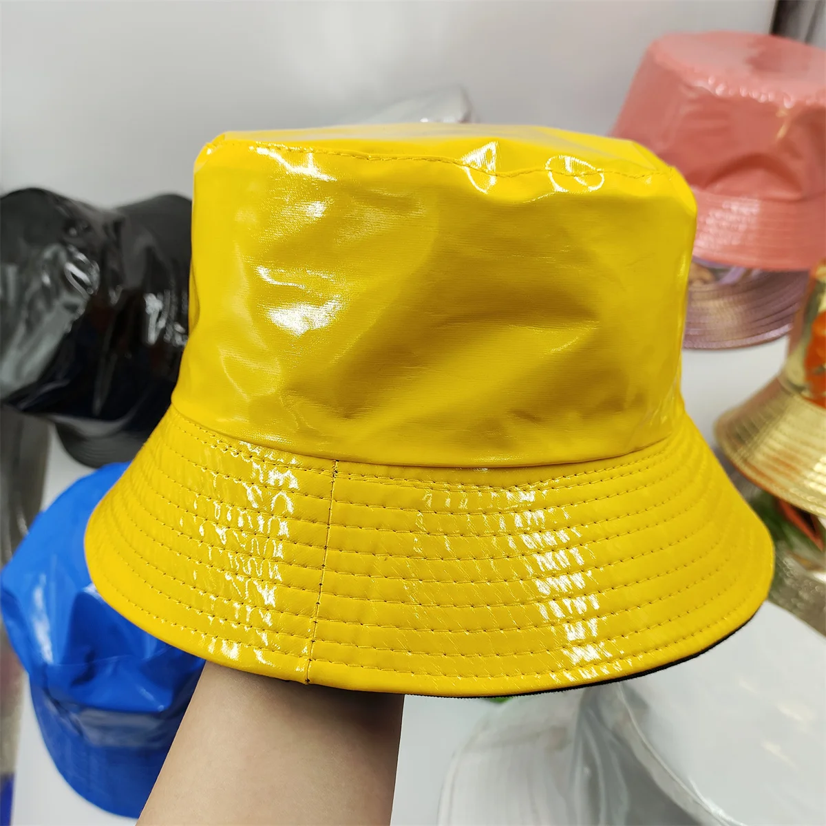 Colorful Shiny Leather Two Sided Fisherman Hat Women\'s and Men\'s Hip Hop Summer Sunshade Hat Foldable Bucket Hat