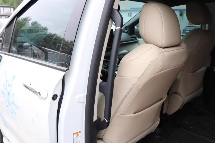 بالنسبة لـ To-yot Sienna المتوافقة مع مسند ذراع الباب الجلدي ALPHARD تعديل الراحة تكوين عالي غير مدمر