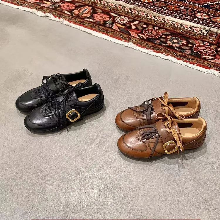 أحذية نسائية صيفية جديدة موديل 2025 بمقدمة مستديرة أحذية نسائية موجزة برباط علوي ديكور جلد طبيعي Zapatos De Mujer مقاس 35-40 Hot