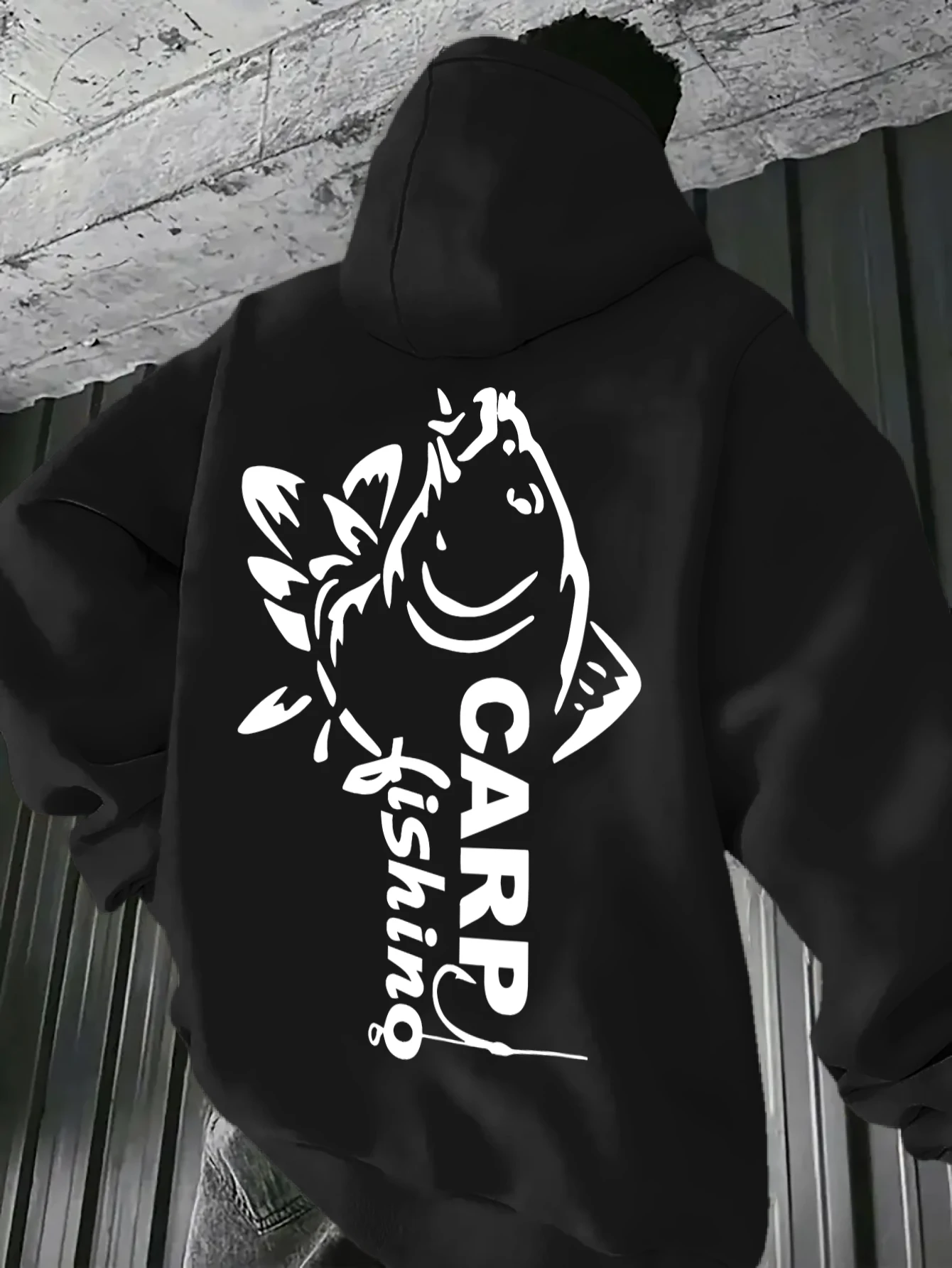 هوديي لصيد سمك الشبوط للرجال - طباعة سمك الشبوط الثقيلة وتصميم خلفي على شكل سمك الشبوط، هوديي حقيبة أمامية