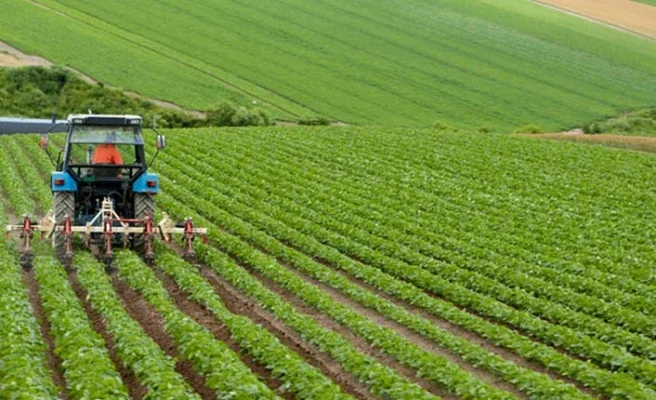 Fertilizer spreaders for fertilizers and sprayers, installation of gyms