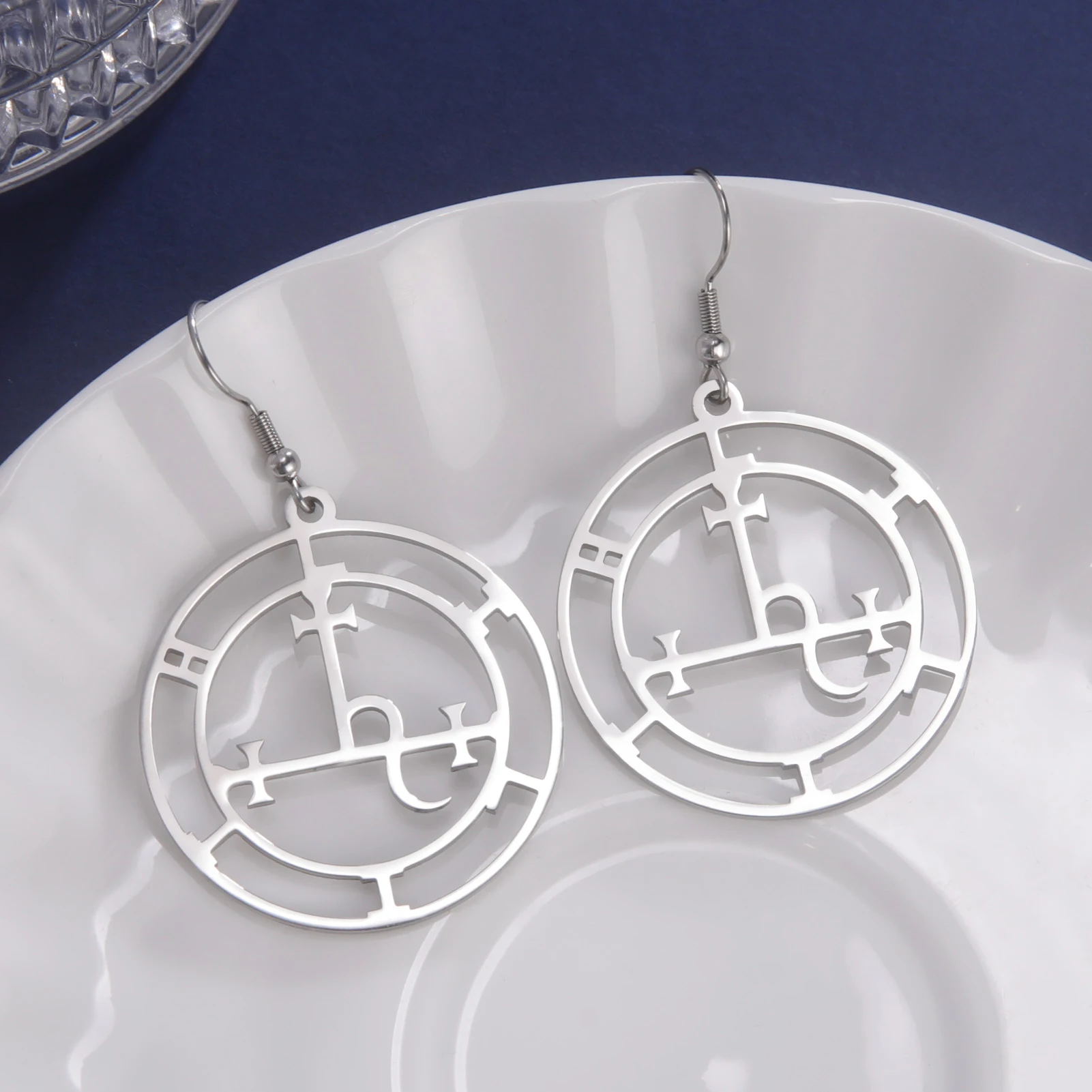 مجوهرات السحر للنساء من الفولاذ المقاوم للصدأ ، رمز الشيطان ، سيجيل ليليث ، قلادة سحرية ، تميمة وثنية ، ويكان