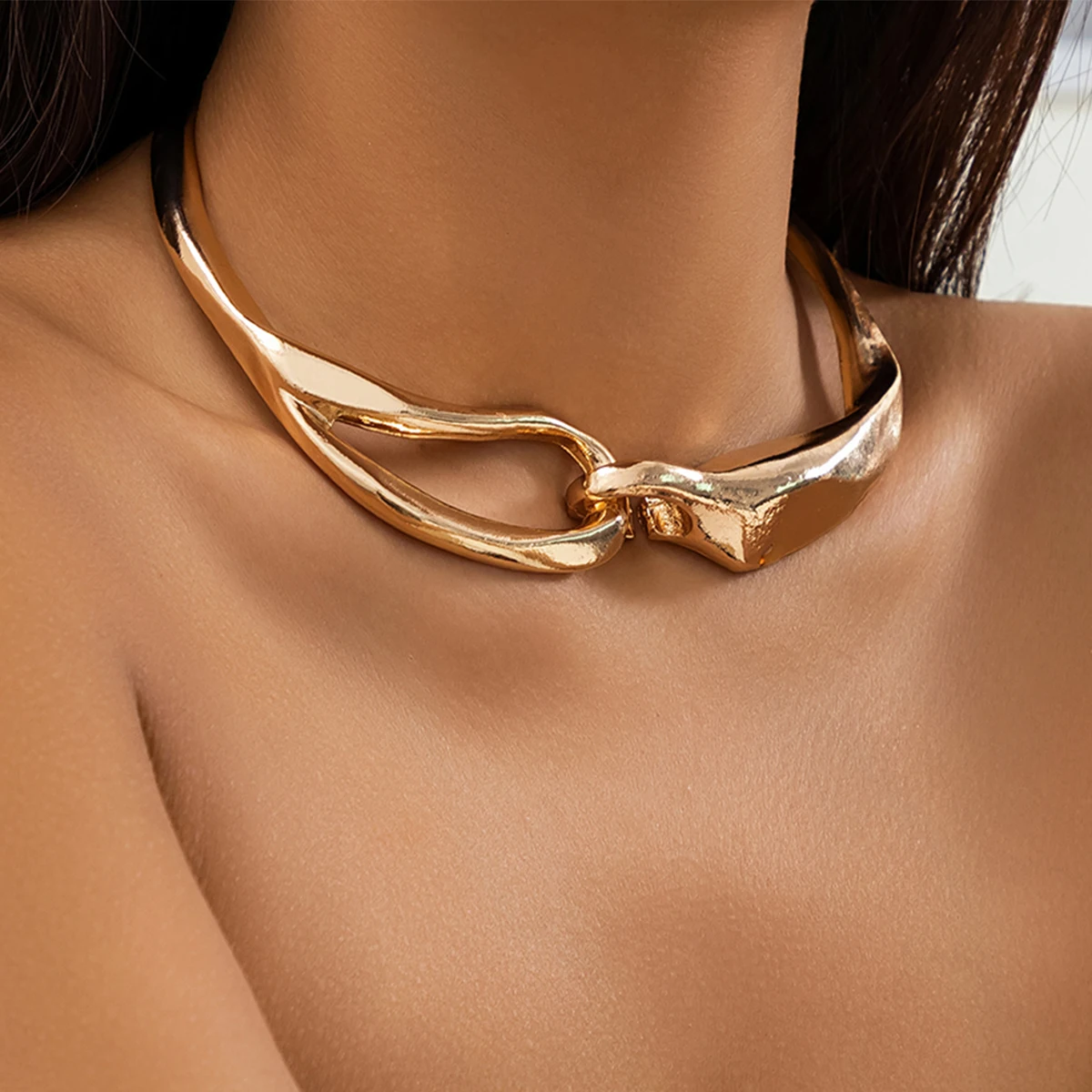 Punk Irregular Geometric Thick Torques Necklace for Women Personalized Gold Color Heavy Metal Chokers Banquet Party Jewelry New