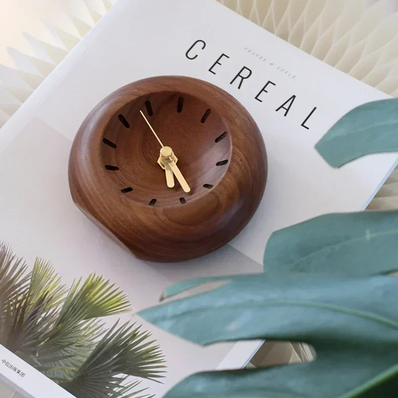 Silent Desk Clock Black Walnut Timepiece Circular Creative Watch for Bedroom Unique Decorative Table Clock for Home Office