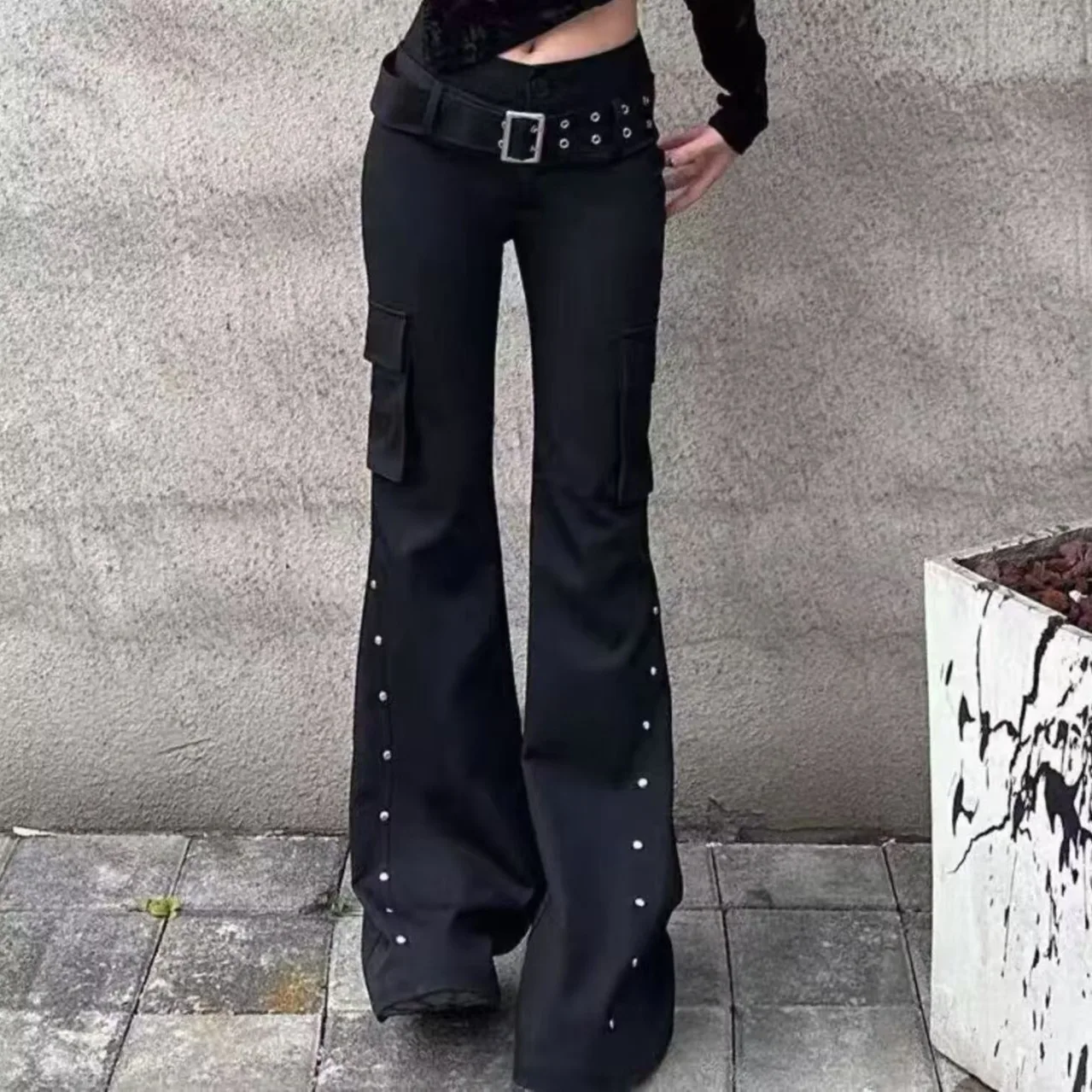 Retro new pure black rivet design belt decorative slim pants for women y2k Harajuku  low-waisted flared pants