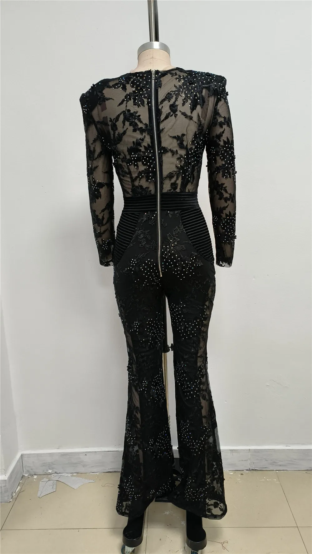 High End Fashion Women Black Glitte Jumpsuits Elegant Long Sleeve Deep V Neck Embroidery Beading Celebrity Evening Party Rompers