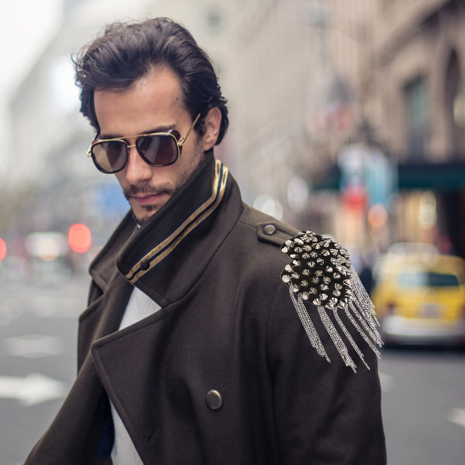 

2Pcs Chest Pin Shoulder Badge Fringe Tassel Epaulet Retro Shoulder Boards Chain Epaulets Accessory Tassel Epaulets