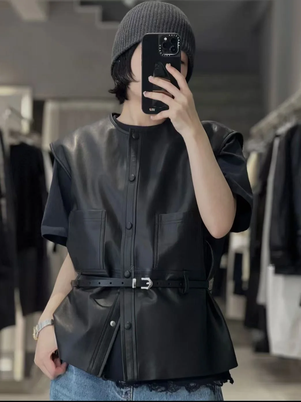 

Новая женская жилетка из натуральной овчины 2025 года, свободный крой, универсальная, повседневная, с круглым вырезом, на одной пуговице