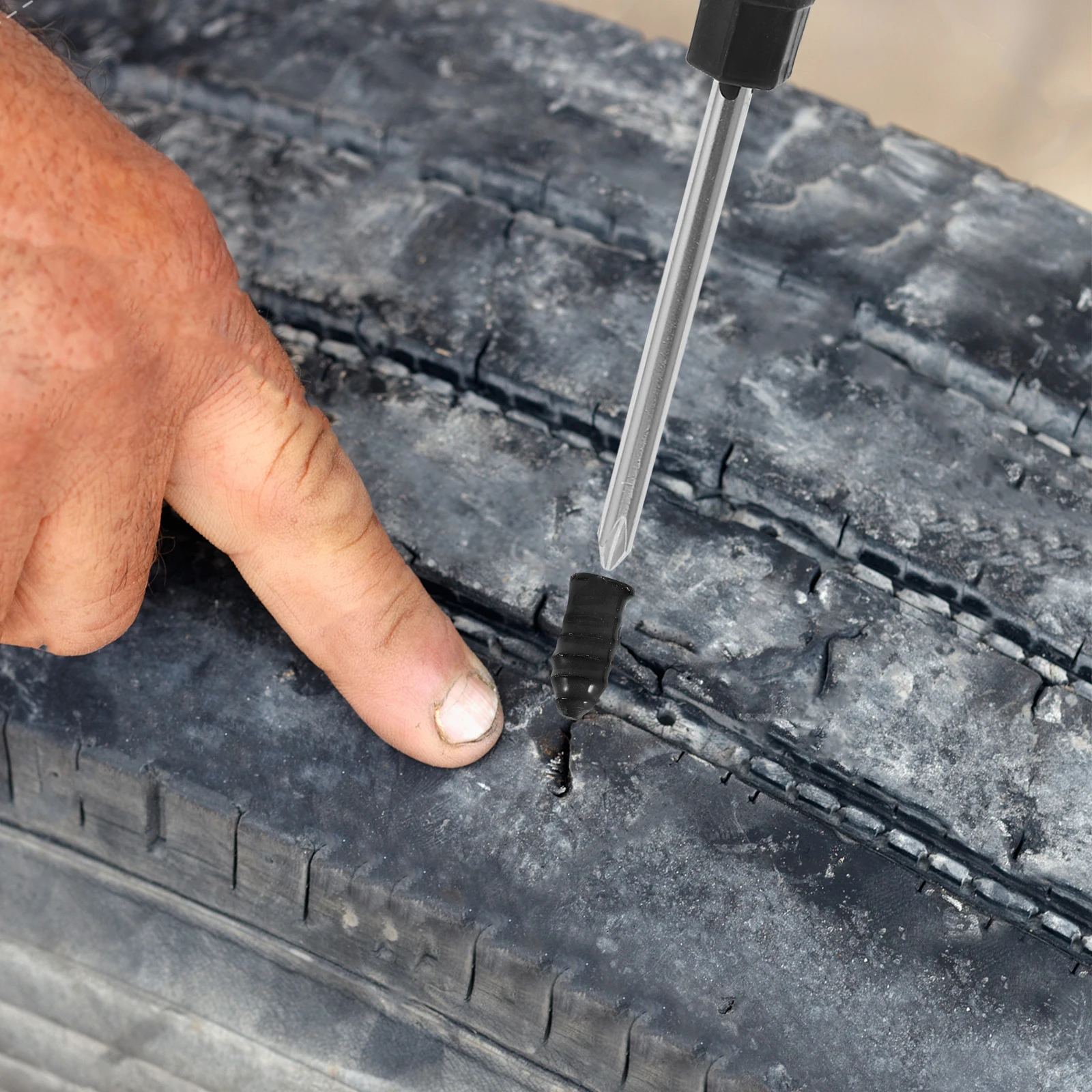 

Tire Repair Kit Tubeless Nail Rubber Screw Car Puncture Tool Bike Motorcycle Efficient Fix DIY Plug Kit Nails Repairing Fitting