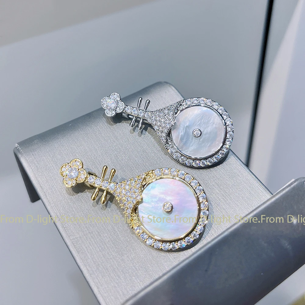 Retro Sweet Fritillary Zircon Pipa Brooch Lady Musical Instrument Corsage Suit Jacket Accessories Party Jewelry Exquisite Gifts