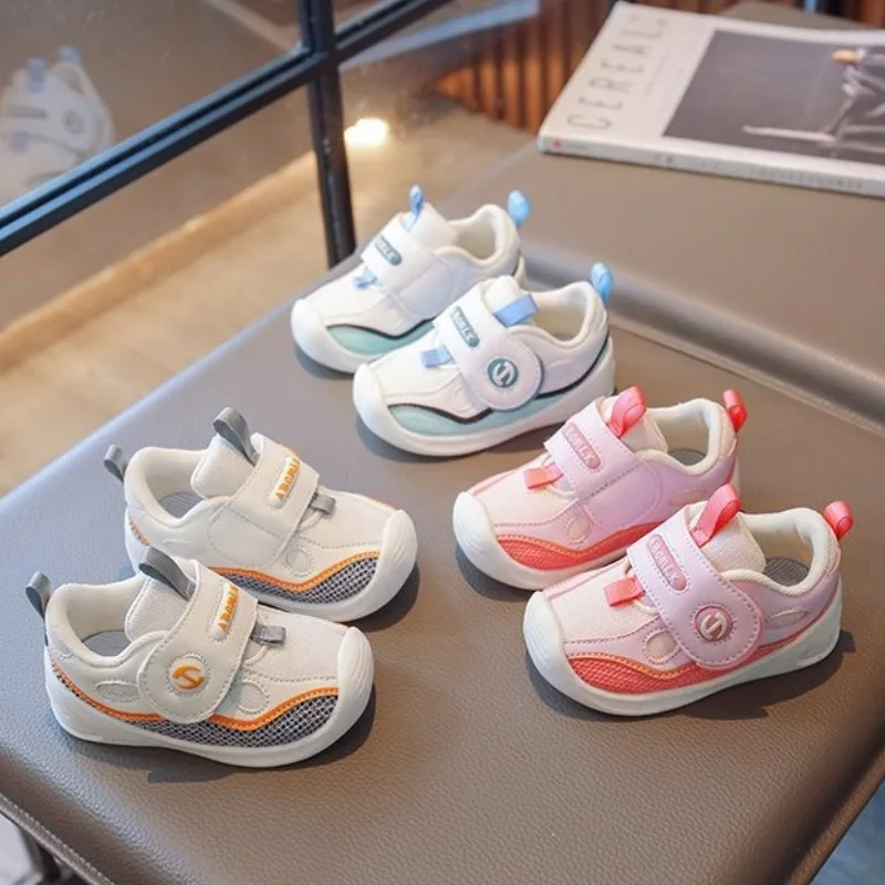 Брендовая детская обувь2025Осенняя новая прогулочная обувь на мягкой подошве, детские кроссовки с сеткой, трендовая обувь для мальчиков, модные кроссовки для девочек Tenis Zapatillas Niña