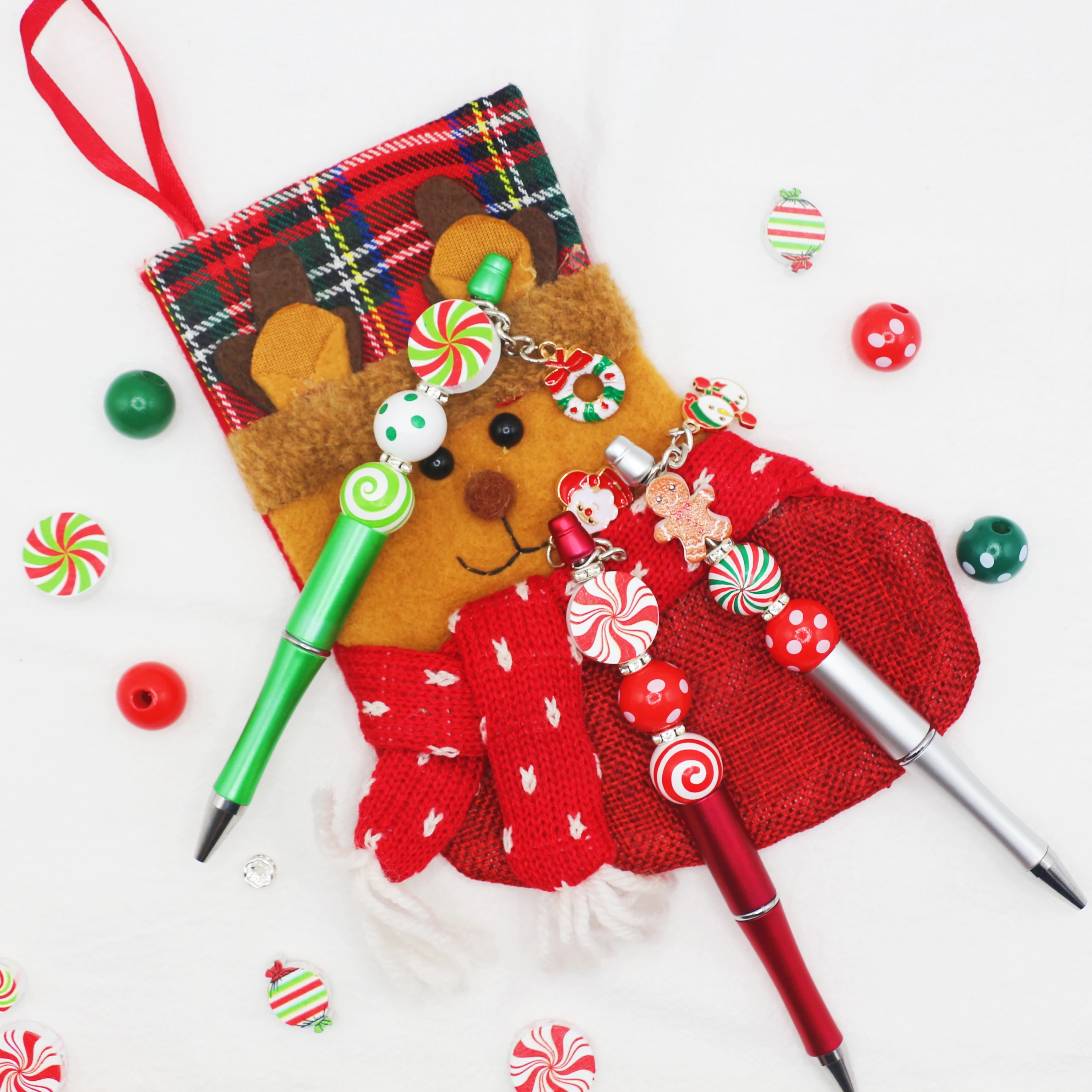 9PCS  Christmas Candy and Gingerbread Man Theme DIY Beaded Ballpoint Pen，with candy and donut shaped wooden beads&alloy pendant