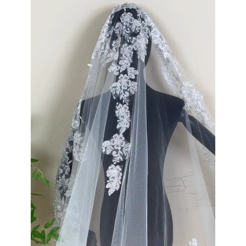 

Meigao spray gold lace shiny long bridal veil wedding accessories sequins trailing photography sample travel photography