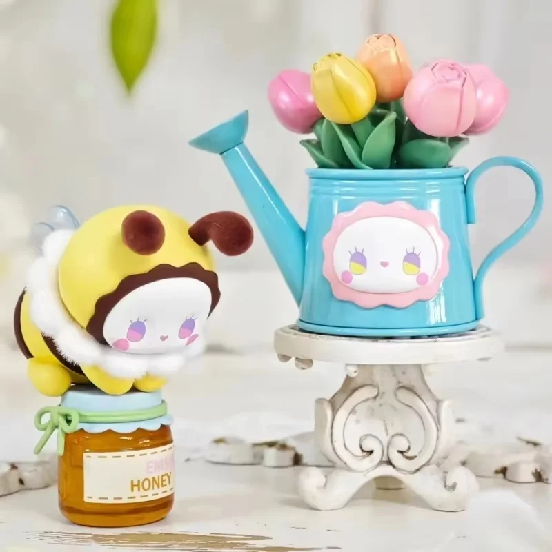 

Genuine Emma'S Secret Forest Love Dopamine Series Blind Box Cute Collectible Toy Desktop Decoration Girl Surprise Birthday Gifts