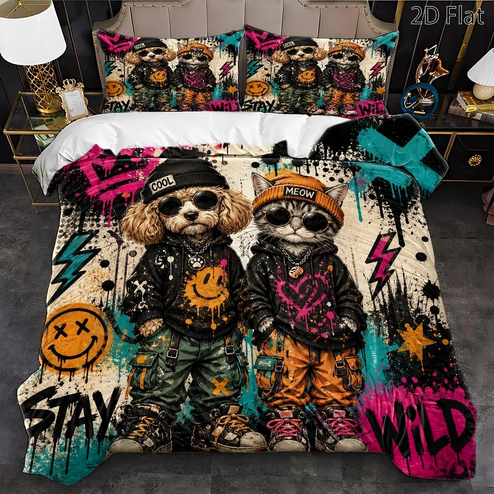 3Pc Trendy Graffiti Cat and Dog Themed Duvet Cover Set, Three-Piece Bedding Set (1*Duvet Cover + 2*Pillowcases), Suitable for All Seasons, Machine Washable, Invisible Zipper Double Bed Cover, Suitable for Home, Dormitory, Master Bedroom, Guest Room, Personalized Street Style Bedding Set, Large Duvet Cover Set, Trendy Art Print Bedding Set, Ins-Style Trendy Bedroom Bedding, Durable and Washable Fashionable Bedding Set