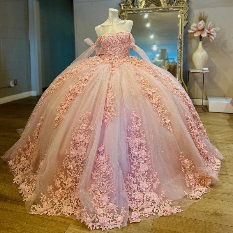 Illusion różowa księżniczka Sweetheart suknia balowa sukienka na quinceanera aplikacje z koralików koronkowe Off The Shoulder tiulowe sukienki na przyjęcie Vestidos D