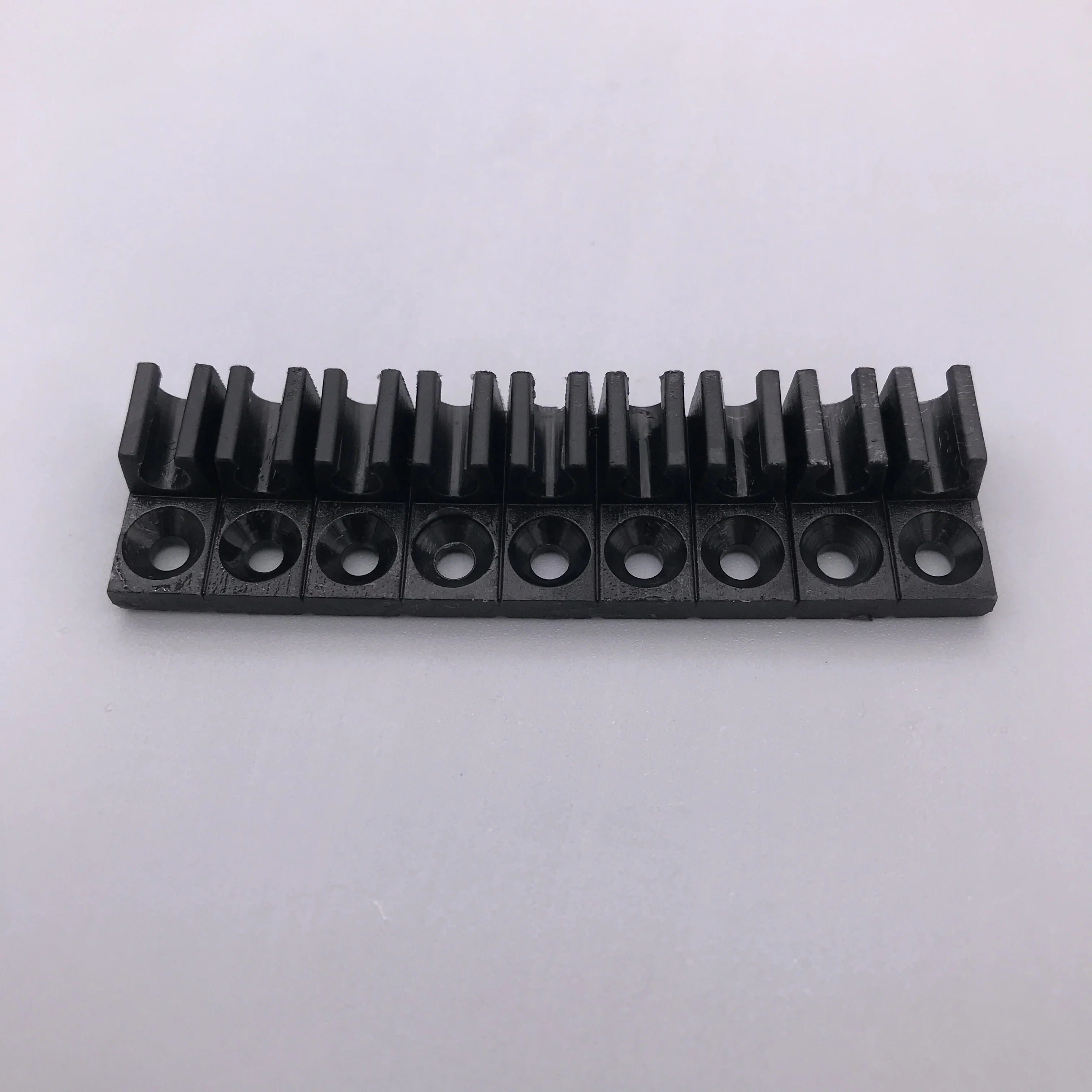 TM-04 Multi-tube Holder, Polypropylene, 9 Holders, 4 mm Tube OD    100PCS/box