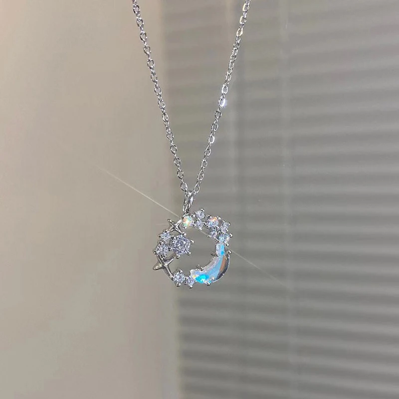 Fashion Shiny Star Moon Pendant Necklace For Women Simple Silver Color Zircon Clavicle Chain Necklace Party Jewelry Gifts