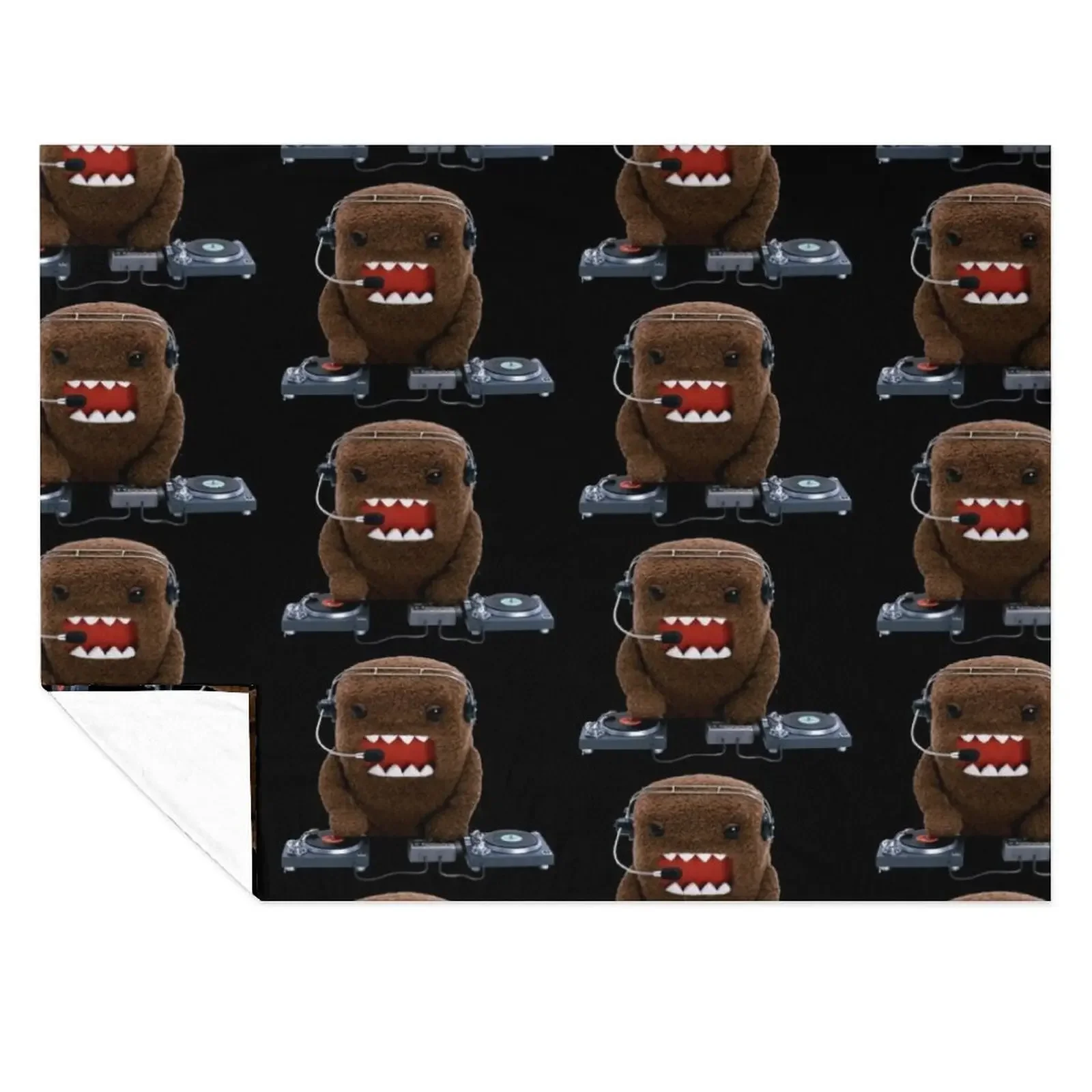 

DJ Domo-kun Throw Blanket Flannel Fabric Bed Stuffeds bed plaid Blankets