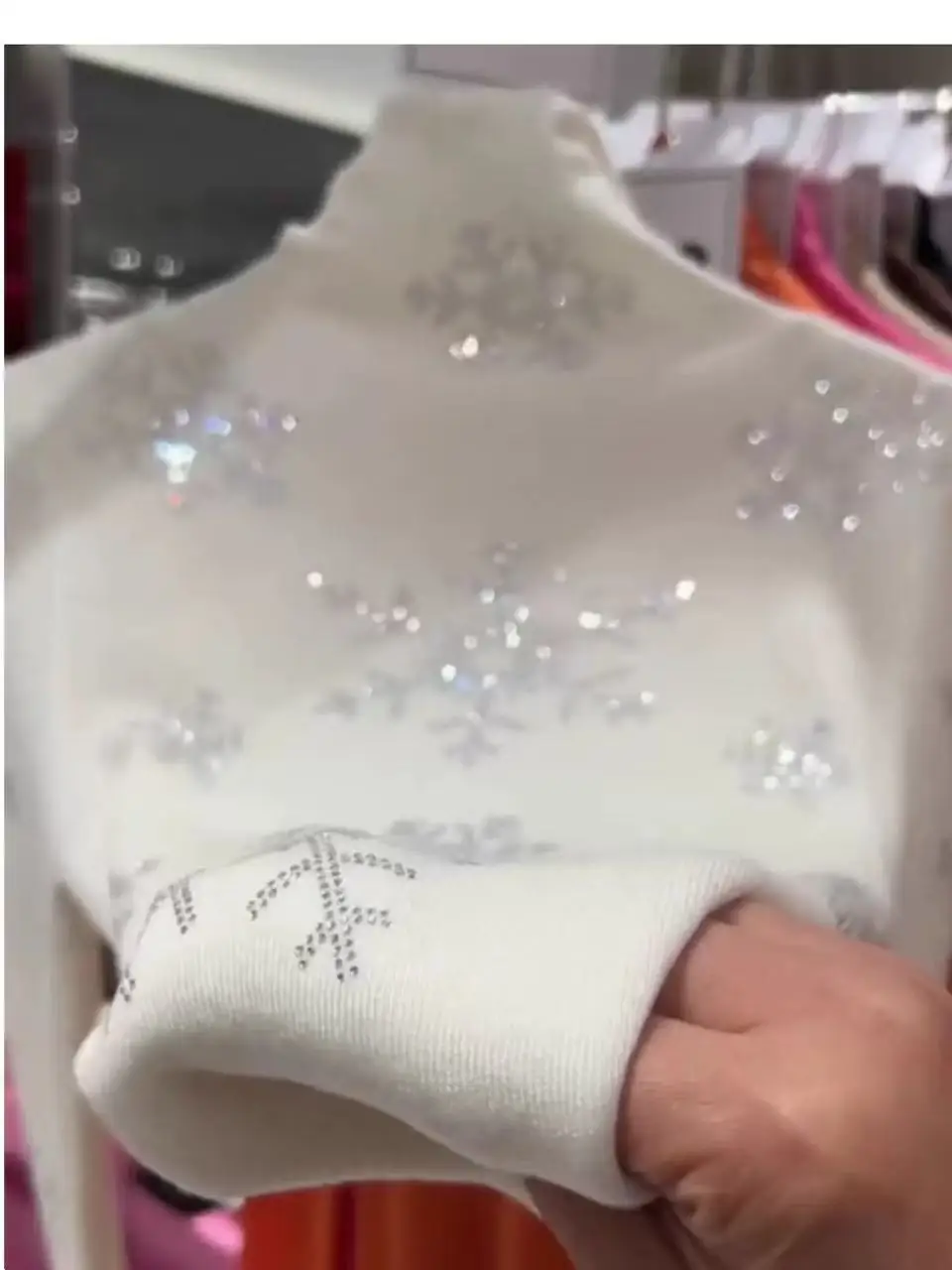 New In Trend Sparkle Diamonds Hot Drilling Off White Sweater Women Autumn Winter Knitwear Top Knitted Pullovers Woman Clothing