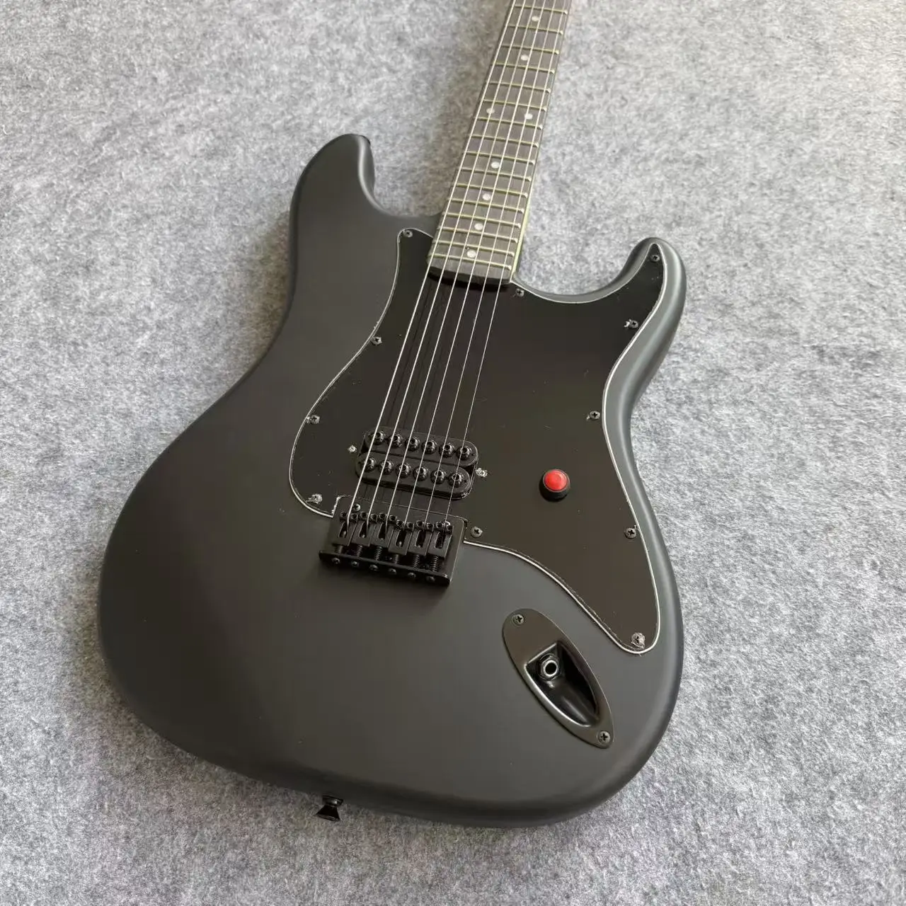STA Electric Guitar Matte Black Finish Maple Neck Rosewood Fretboard SH Pickups Single Tremolo Bridge Red Kill Switch Punk Rock