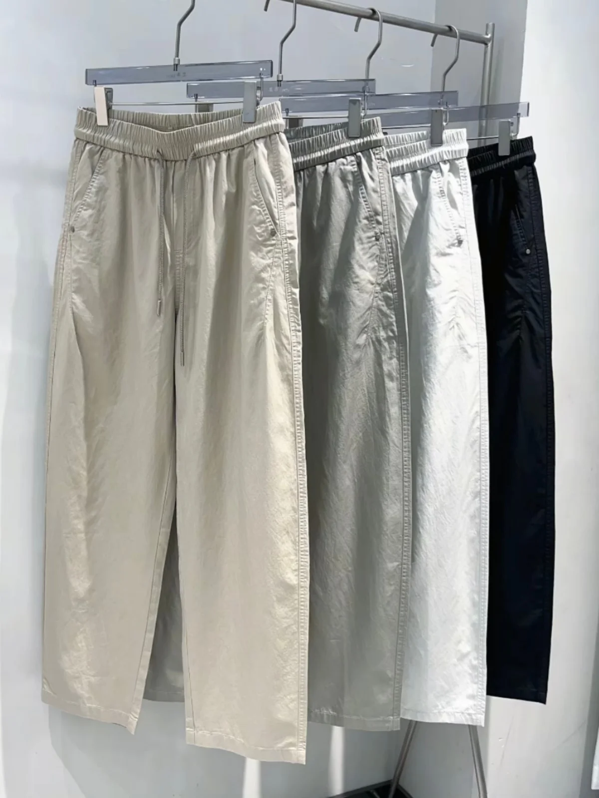 Men's Summer Lightweight Lenzing Lyocell Cotton Cool Feeling Casual Pants Loose Fit Breathable  Color Straight Leg Trousers