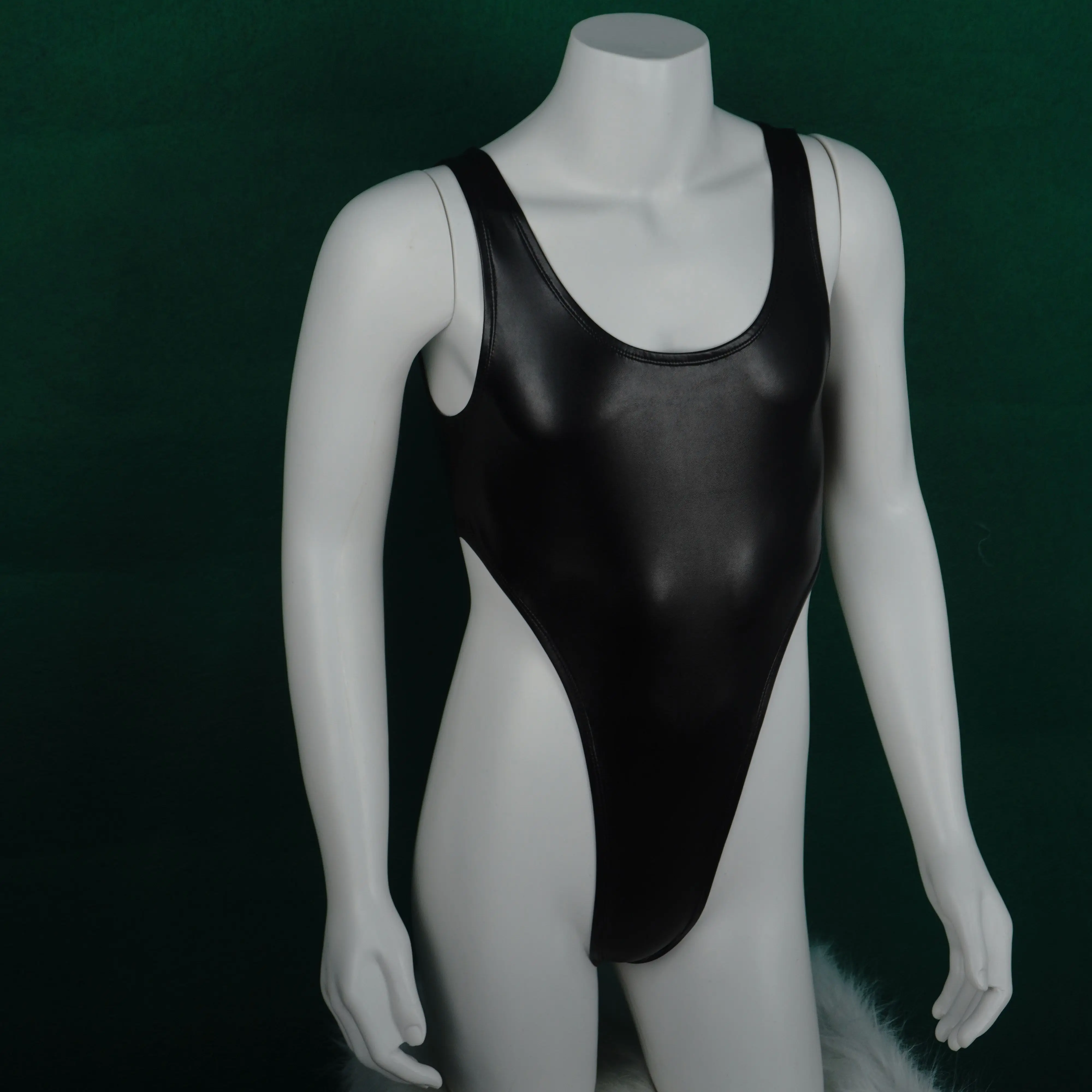 ชุดบอดี้สูทสำหรับผู้ชายชุดหนังสังเคราะห์เซ็กซี่แบบวันซี่รัดรูปเซ็กซี่สำหรับแสดงบนเวที