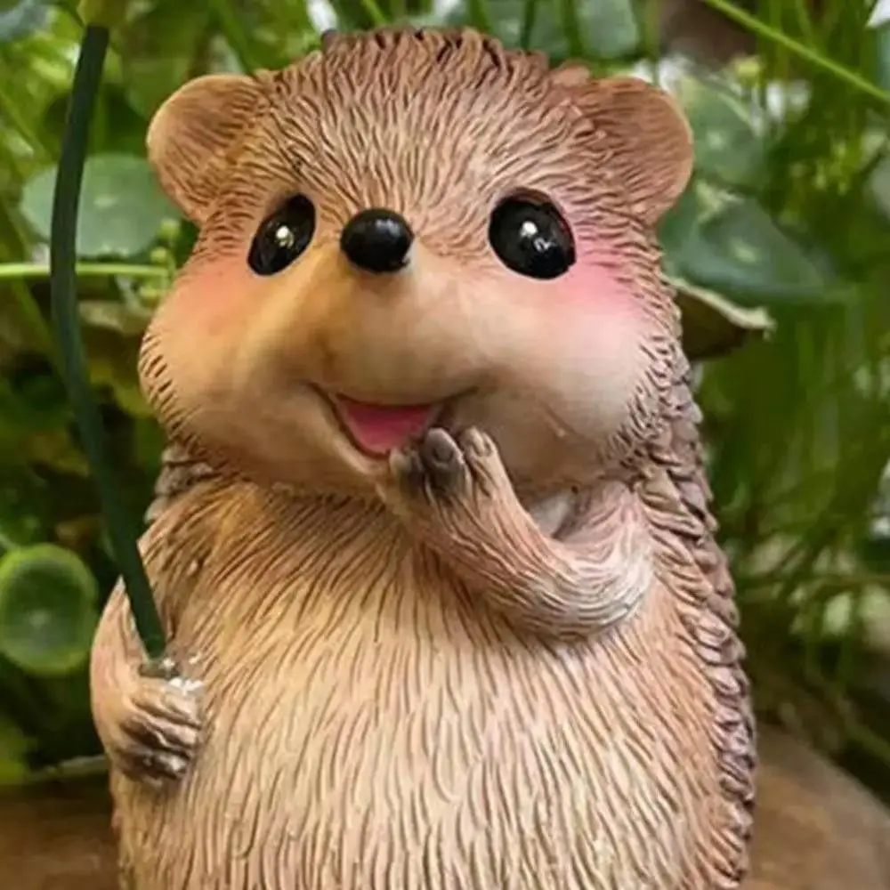 New Realistic Hedgehog Figurine Leaf Umbrella Handcrafted Look Hedgehog Statue Resin Animal Ornament Animal Garden Decor