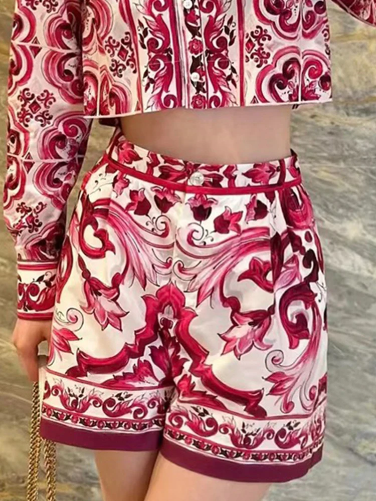 Spring and summer women\'s pants fashion high waist wide leg shorts Joker blue and white porcelain printed classic casual pants.