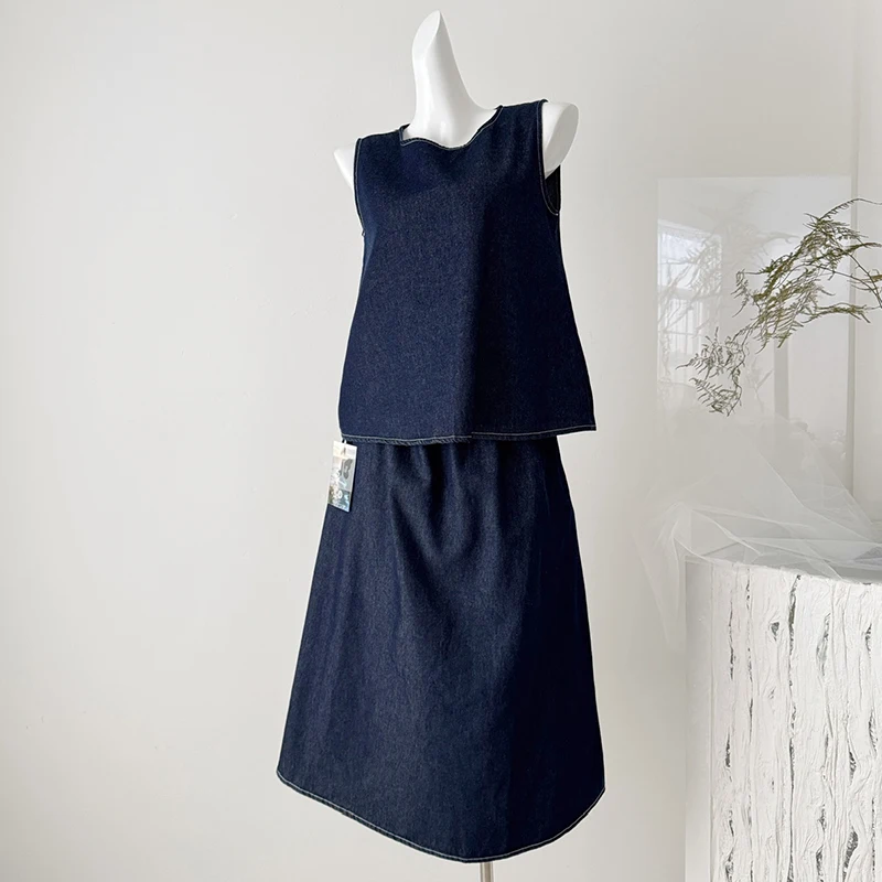 

Two-piece Denim Skirt Sets Korean Fashion Sleeveless Back Buttons Tops Elastic Waist A-Line Back Split Jean Skirt Suits 2026