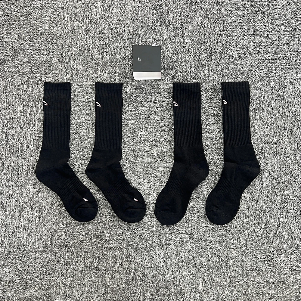 

SY-92 Sports BLACK Cotton with ROSE GOLD Heart Jacquard | Moisture-Wicking Stretch for Gym & Running | Athletic Performance