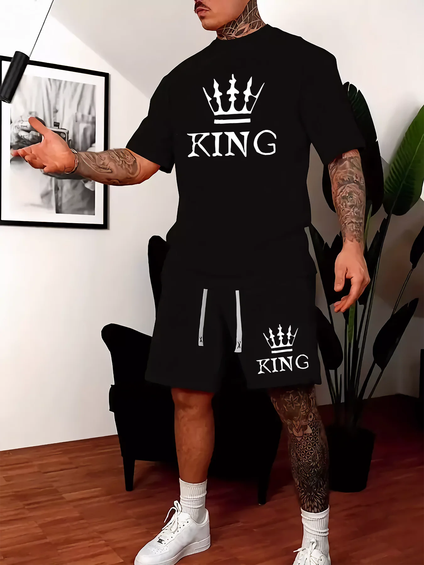 King Crown,  Print Men\'s 2pcs Casual Comfy Set, Short Sleeve T-shirt & Shorts Outfits,  Comfortable Clothes For Summer