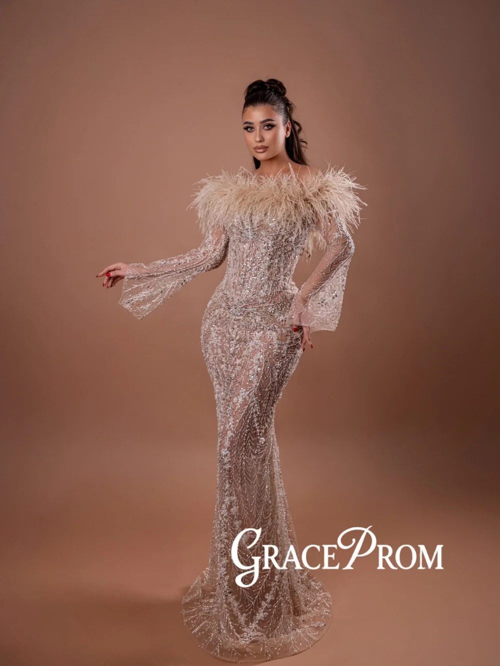 

New Feathered Crystal Evening Dress Opulent Shinny Beaded Mermaid Long Wedding Party Gown Customized Glamorous Red Carpet Gowns