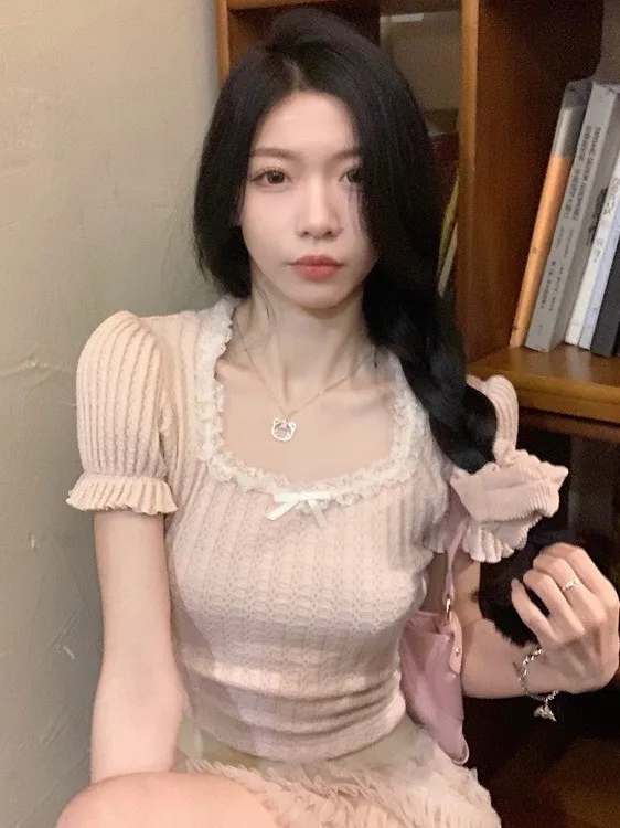 French Style  Knot Lace Trim Short Sleeve Square Neck Slim Fit T-Shirt Women Summer Sexy Belly Button Bearing Top
