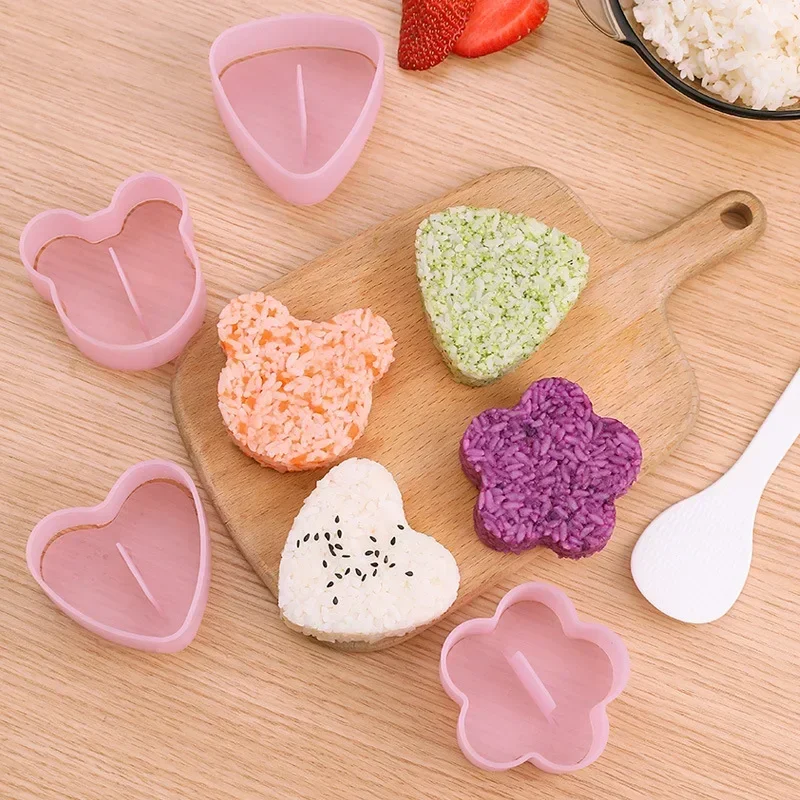 A Children's complementary food bento tool DIY sushi mould love plum blossom bear thousand layer Rice and vegetable roll mould