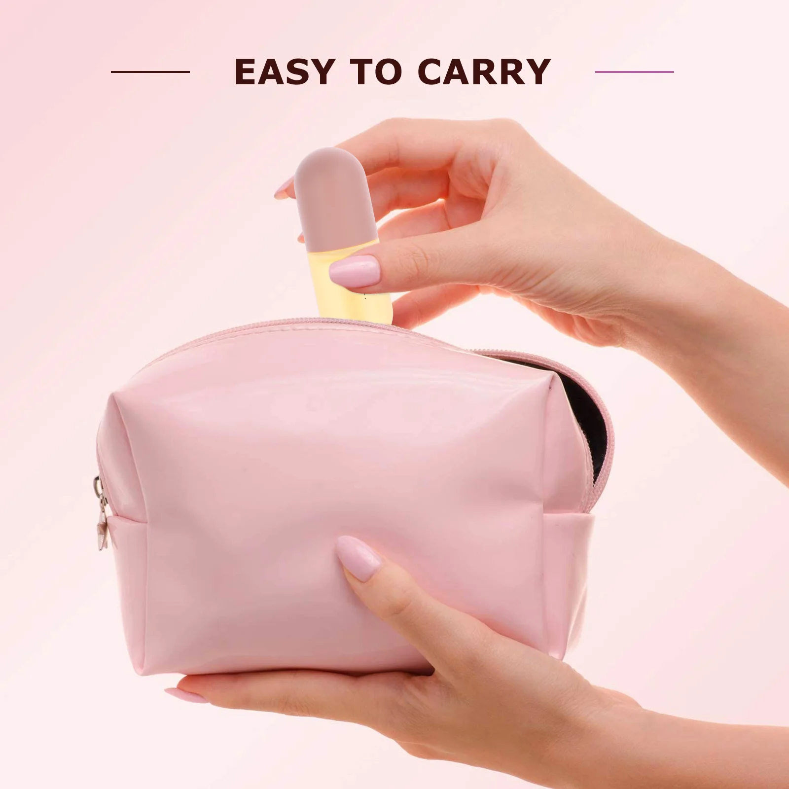 보습 포뮬러로 오래 지속되는 수분 공급과 끈적임 없는 편안한 착용감을 제공하는 립 플럼핑 글로스, 이상적인 립 케어 오일 밤