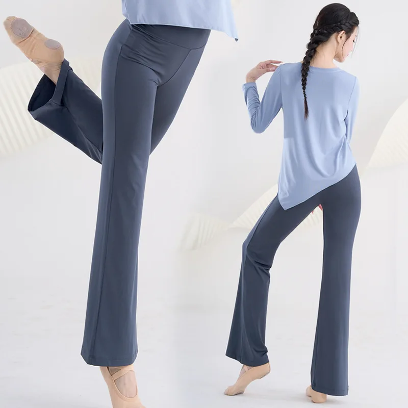 Skinny und micro-gerade Tanzhosen-Übungskleidungsset. Klassische Body-Trainingskleidung aus Modal für Damen