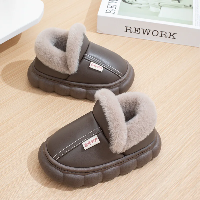 الأطفال أحذية قطنية بريطانيا نمط الاطفال النعال الكلاسيكية بلون الخياطة أفخم الشتاء الدافئ الفتيان الفتيات شباشب على الموضة