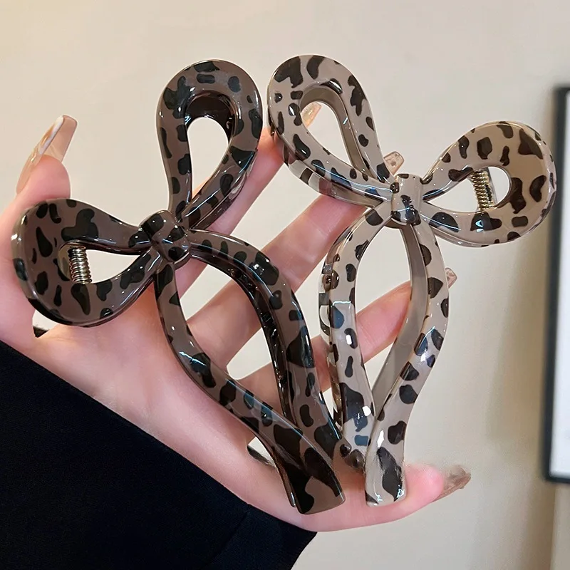 1pc 2026 New Leopard Print Bow Shark Clip Extra Large Hair Claw for Women Back of Head Ponytail Holder Volumizing Styling Tool