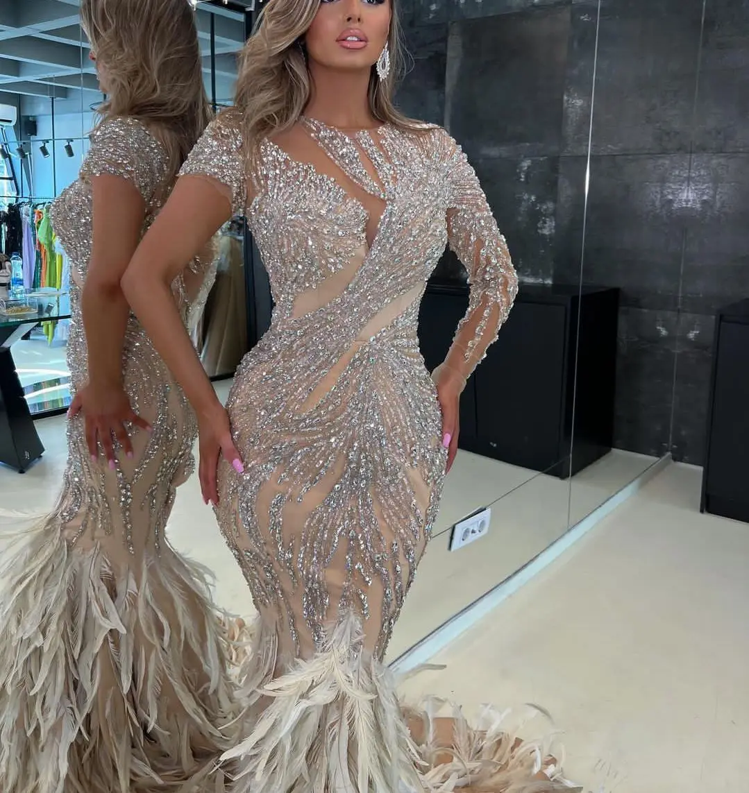 Luxury Mermaid Evening Dresses One Long Sleeve V Neck Sequins Beaded 3D Lace Diamonds Feather Train Prom Dresses Custom Made