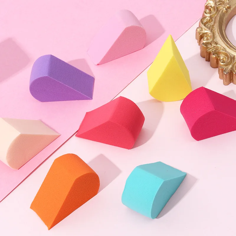 โบวิตซ์กี้ 8 ชิ้นฟองน้ำทาสีหน้าที่มีรูปร่างต่างๆ, 8 ชิ้นฟองน้ำกลีบดอกไม้สำหรับทาสีหน้า, สีทาตัวและเล็บ