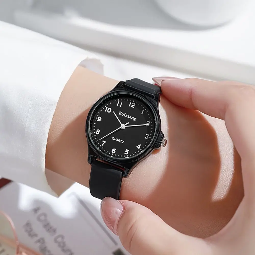 Fashion Silicone Strap Student Wristwatch Casual Multi-color Kids Quartz Watch Student Adjustable Quartz Clock For Men and Women