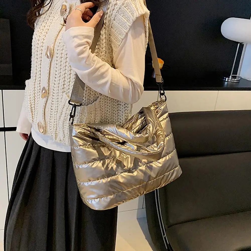 Damenhandtaschen, leichte Puffy-Handtasche mit großem Fassungsvermögen, gesteppte Schultertasche mit verstellbarem Riemen, Puffer-Tragetasche, Einkaufstasche – Detail 22